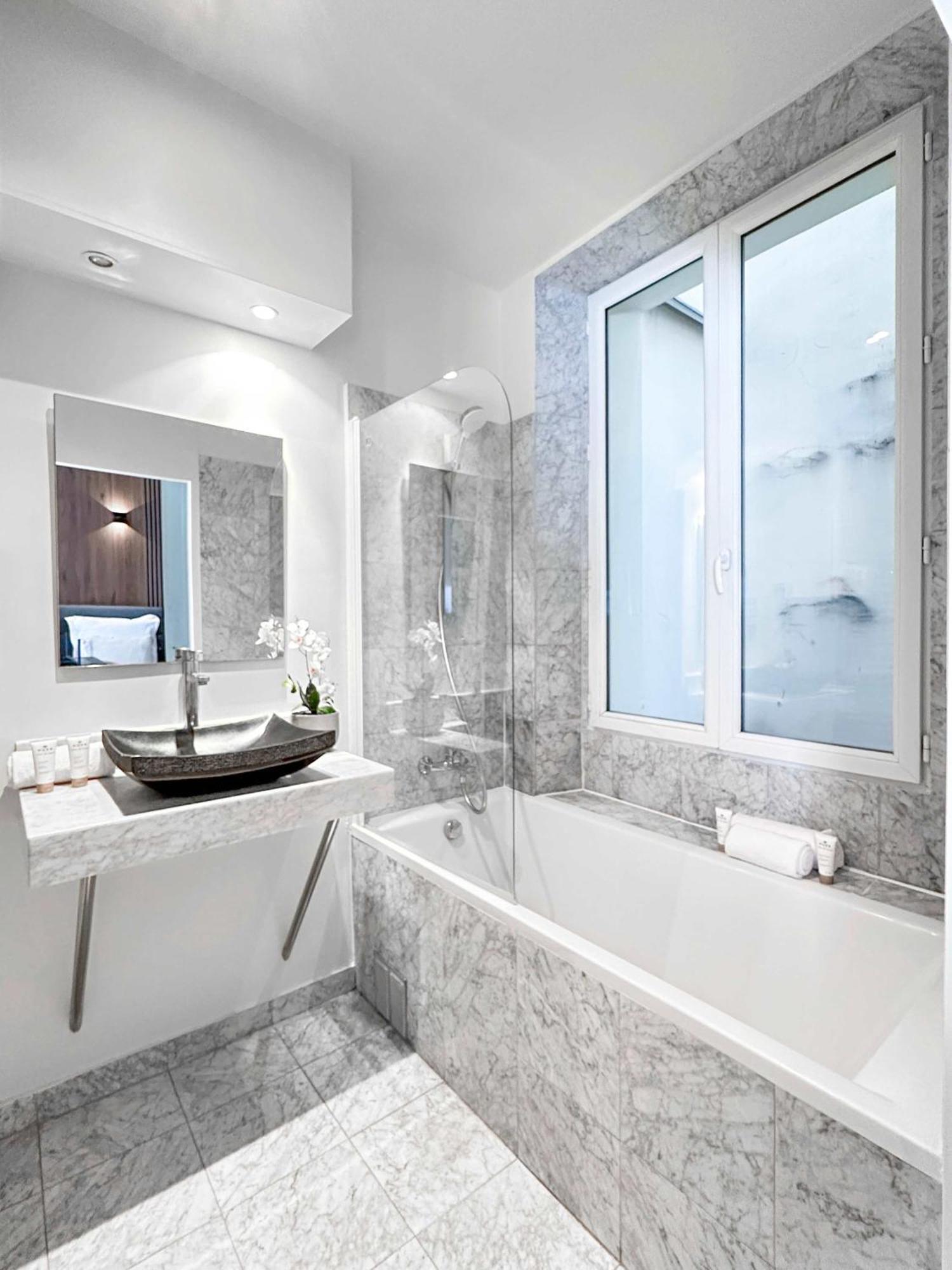 Apartment Unique At The Bourse Paris